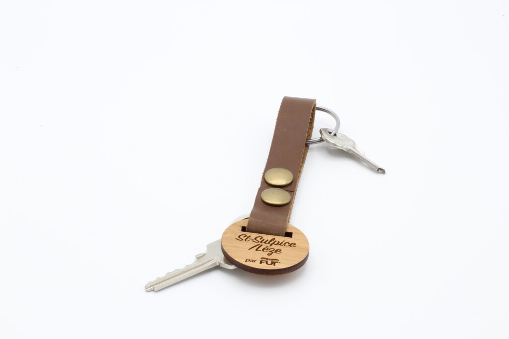 attache porte cles cuir vachette saint sulpice marron (1)