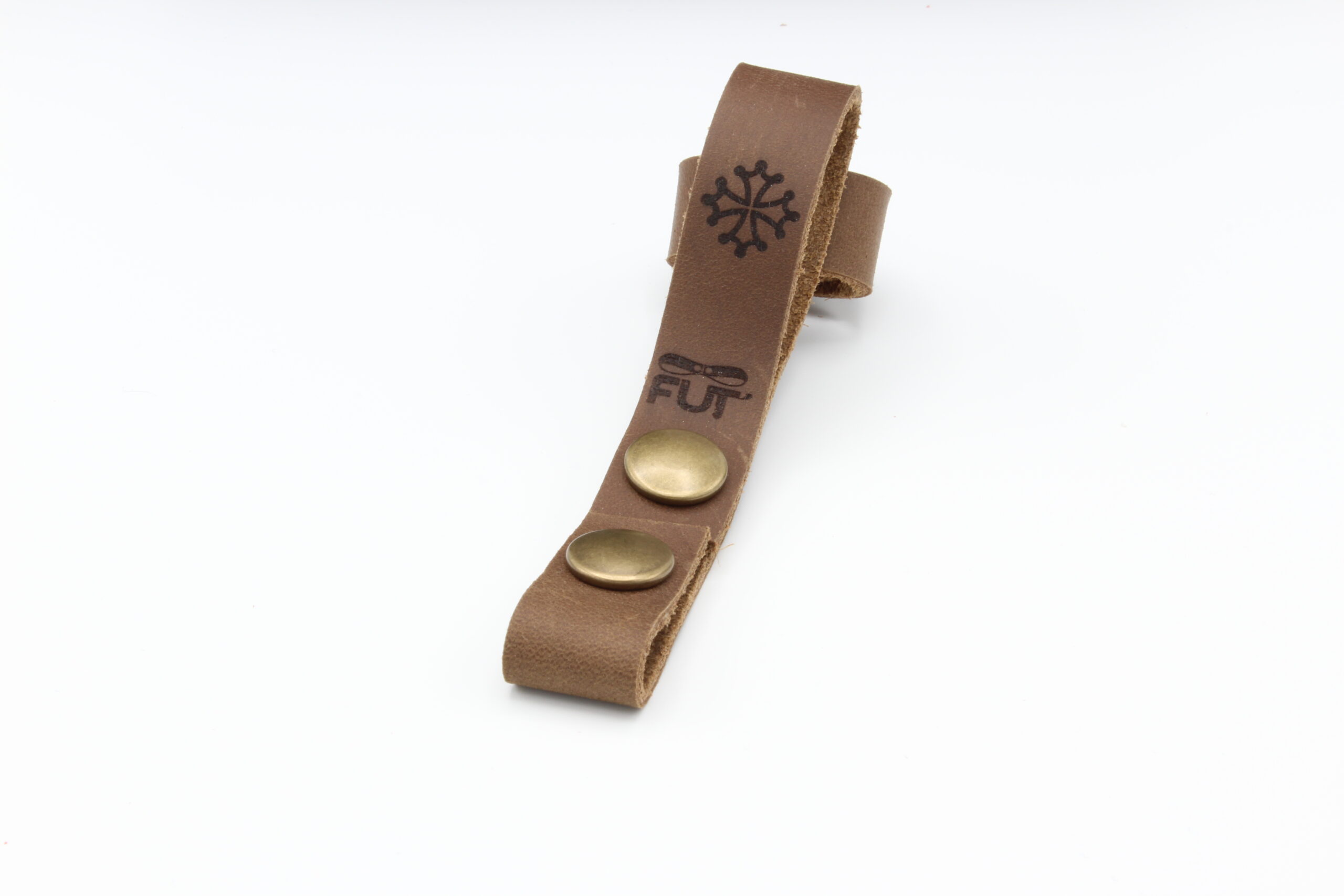 attaches porte cles cuir vachette marron croix occitane (1)
