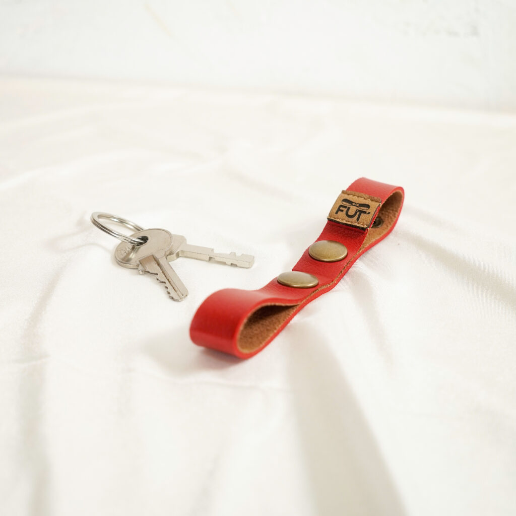fut' simili cuir rouge