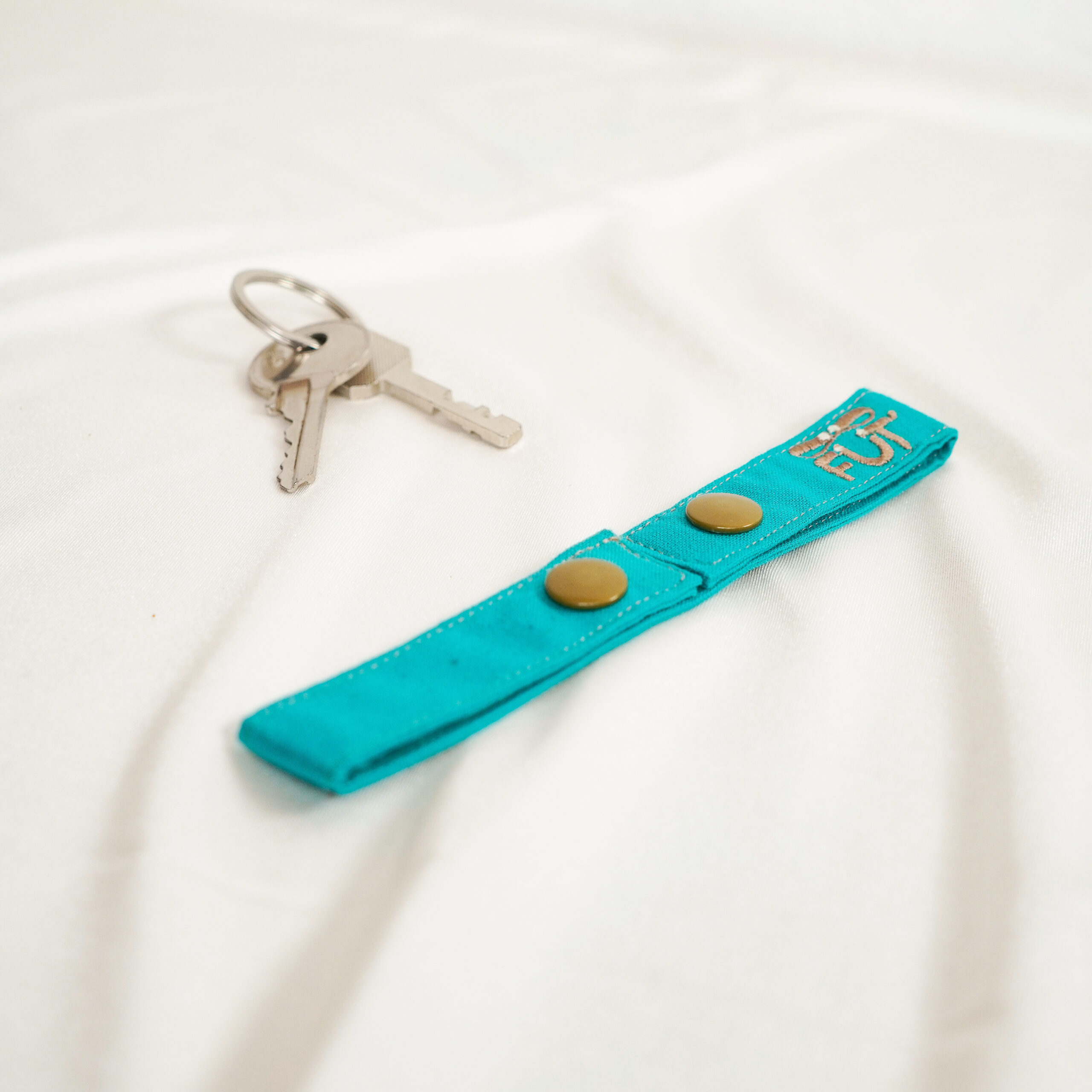 fut' simili tissu bleu